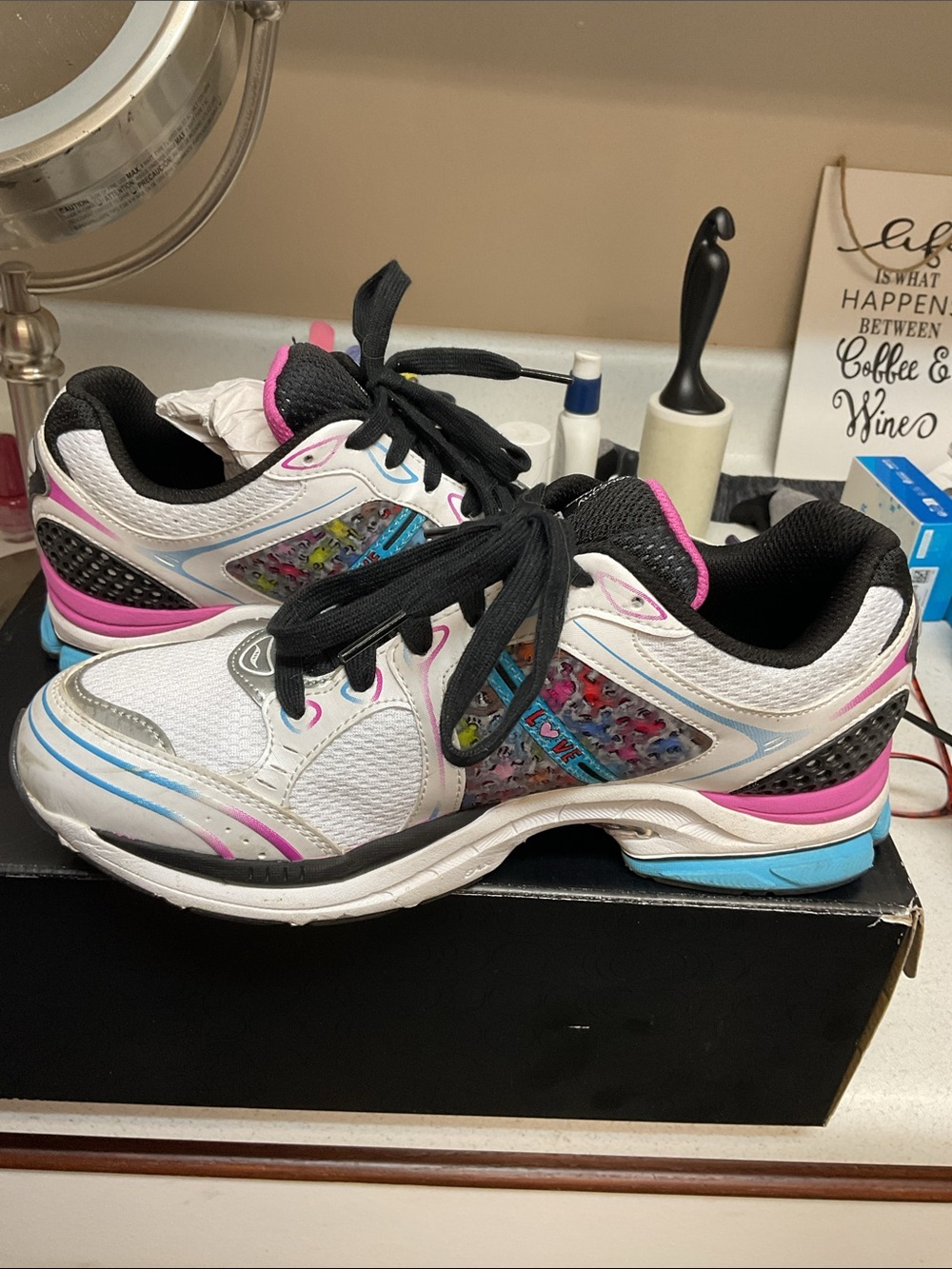 Saucony Progrid Athletic Shoes